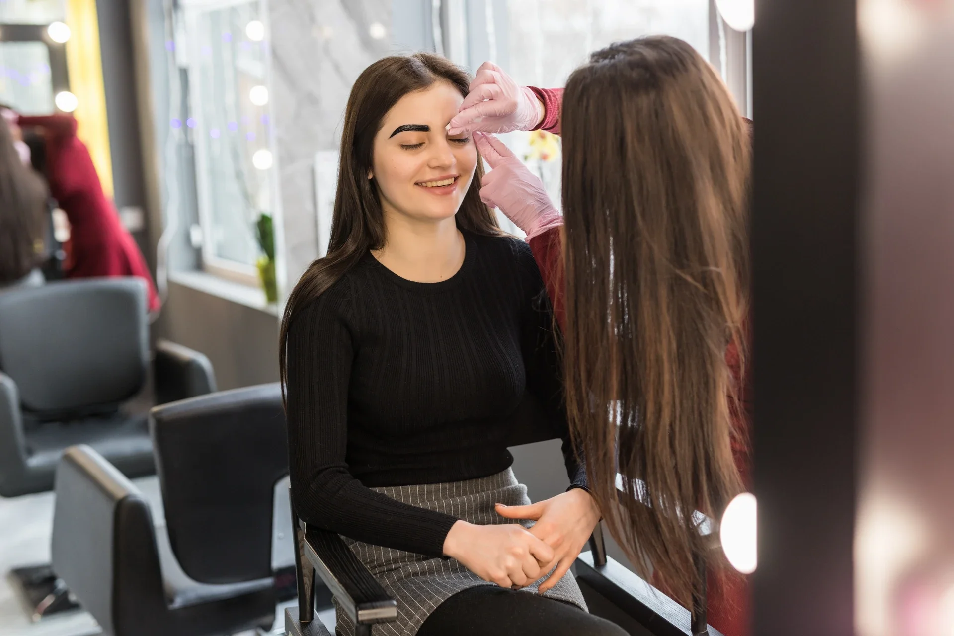 Best Ways to Retain Clients in UAE Salons | CRM Tools Guide