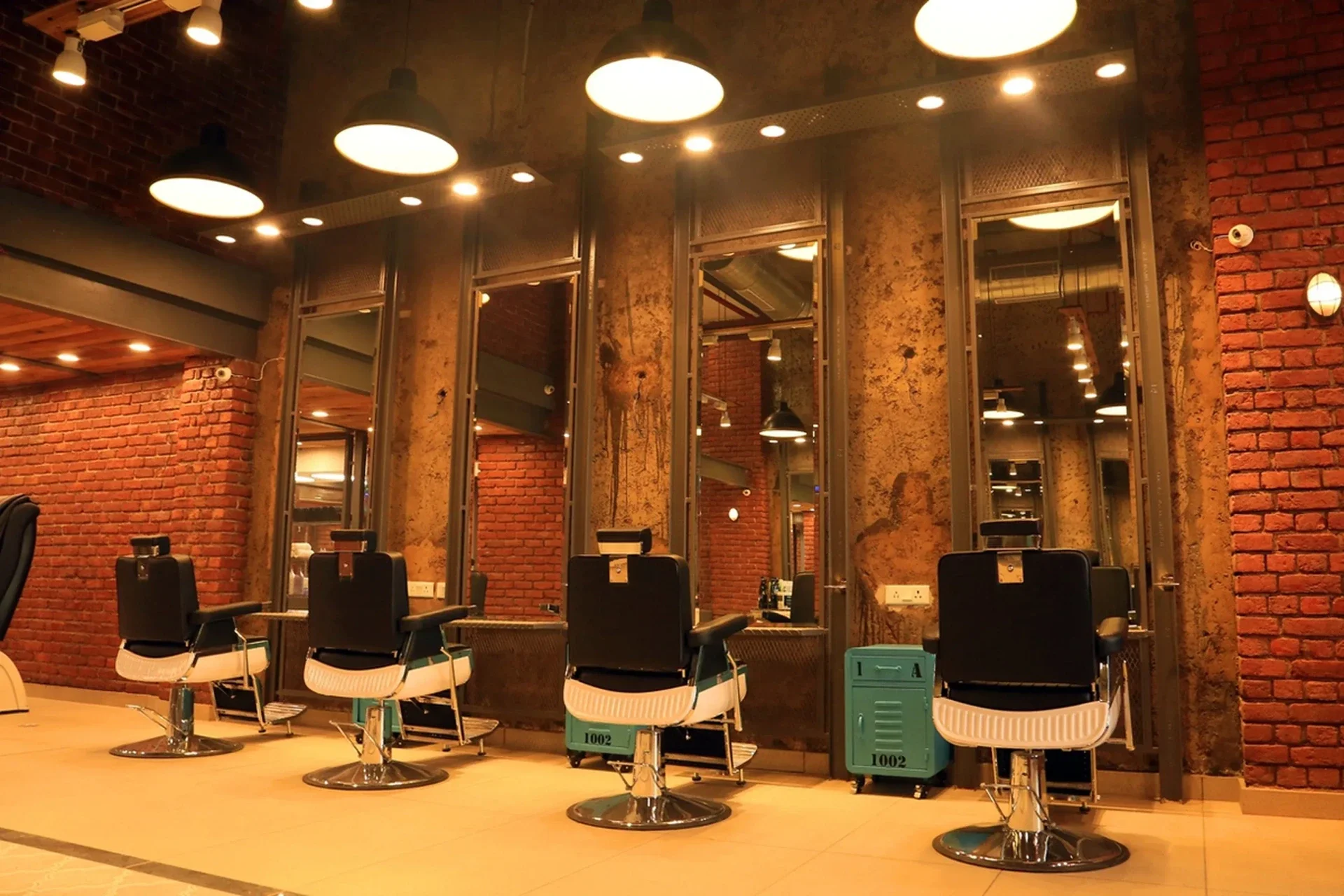How_to_Open_a_Salon_in_Hyderabad_DINGG