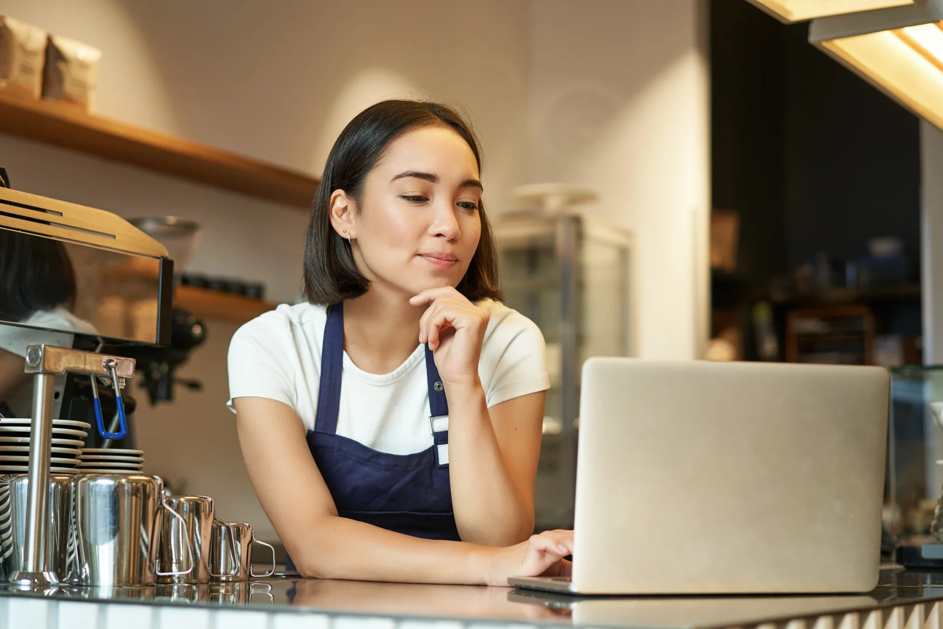 10 Signs Your Salon Needs a Digital Upgrade in India | DINGG