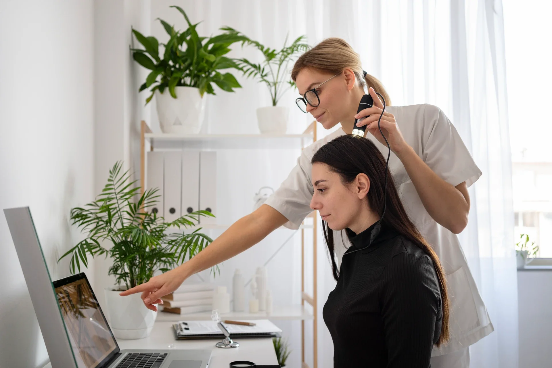 How Technology Is Transforming the Salon Industry in the United States